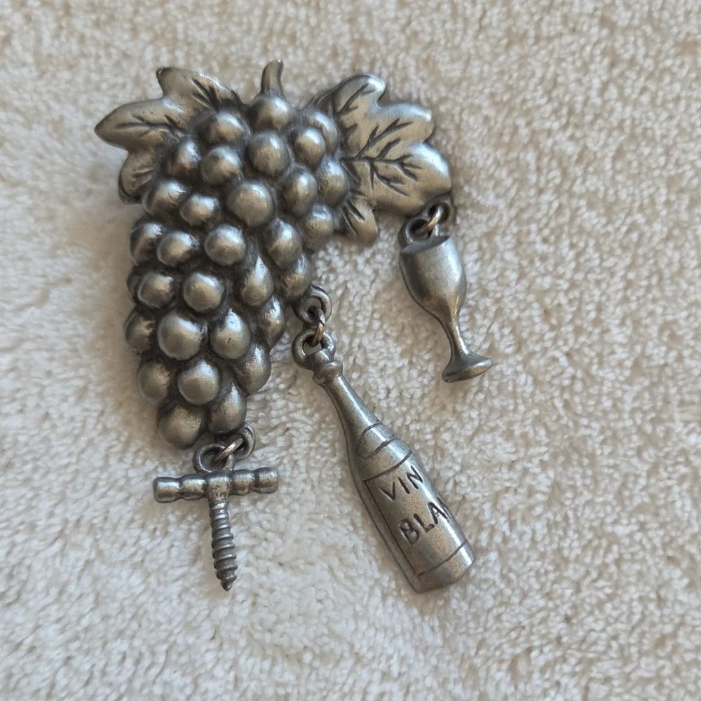 LCD Silver Tone Metal Grapes Wine Bottle Corkscrew Glass Food & Drink Brooch Pin